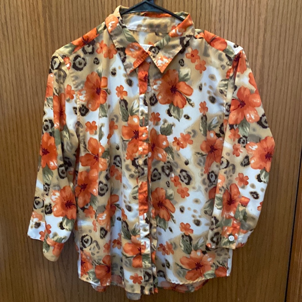 Lovely fall colored blouse!